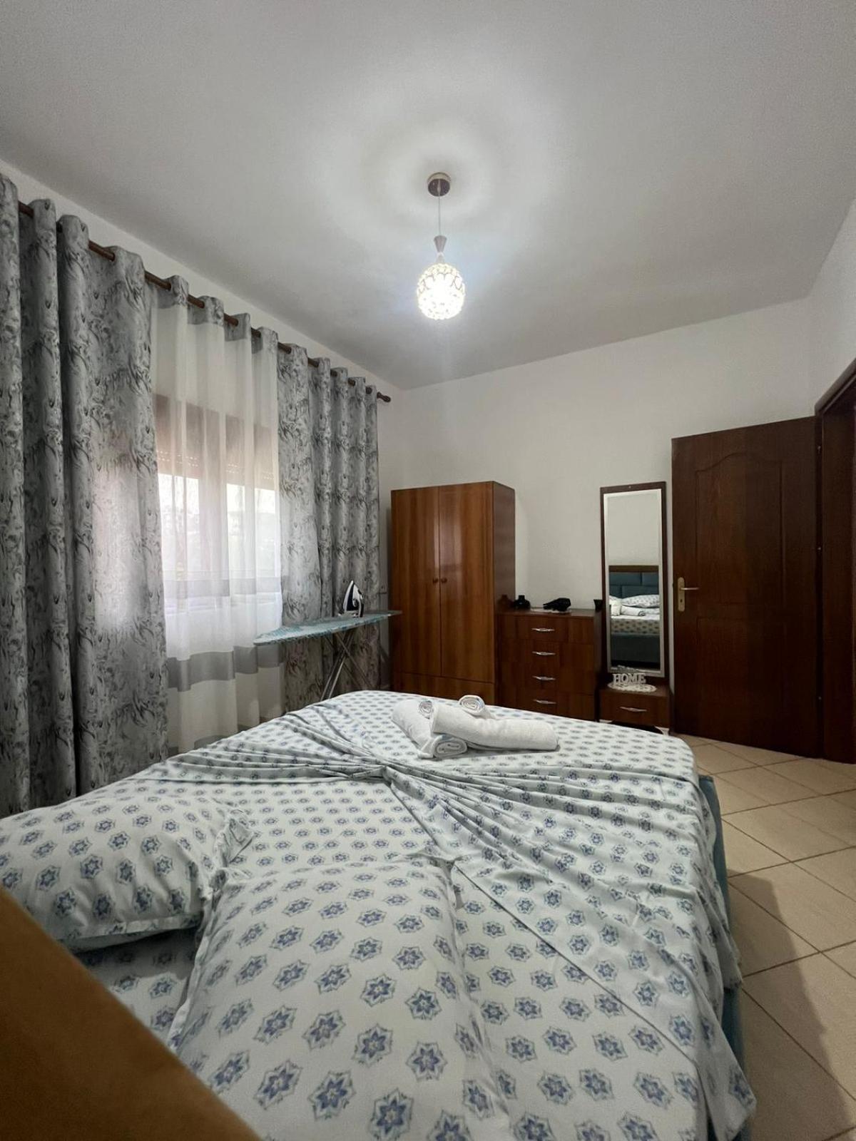 Teo Apartment Sarande Luaran gambar