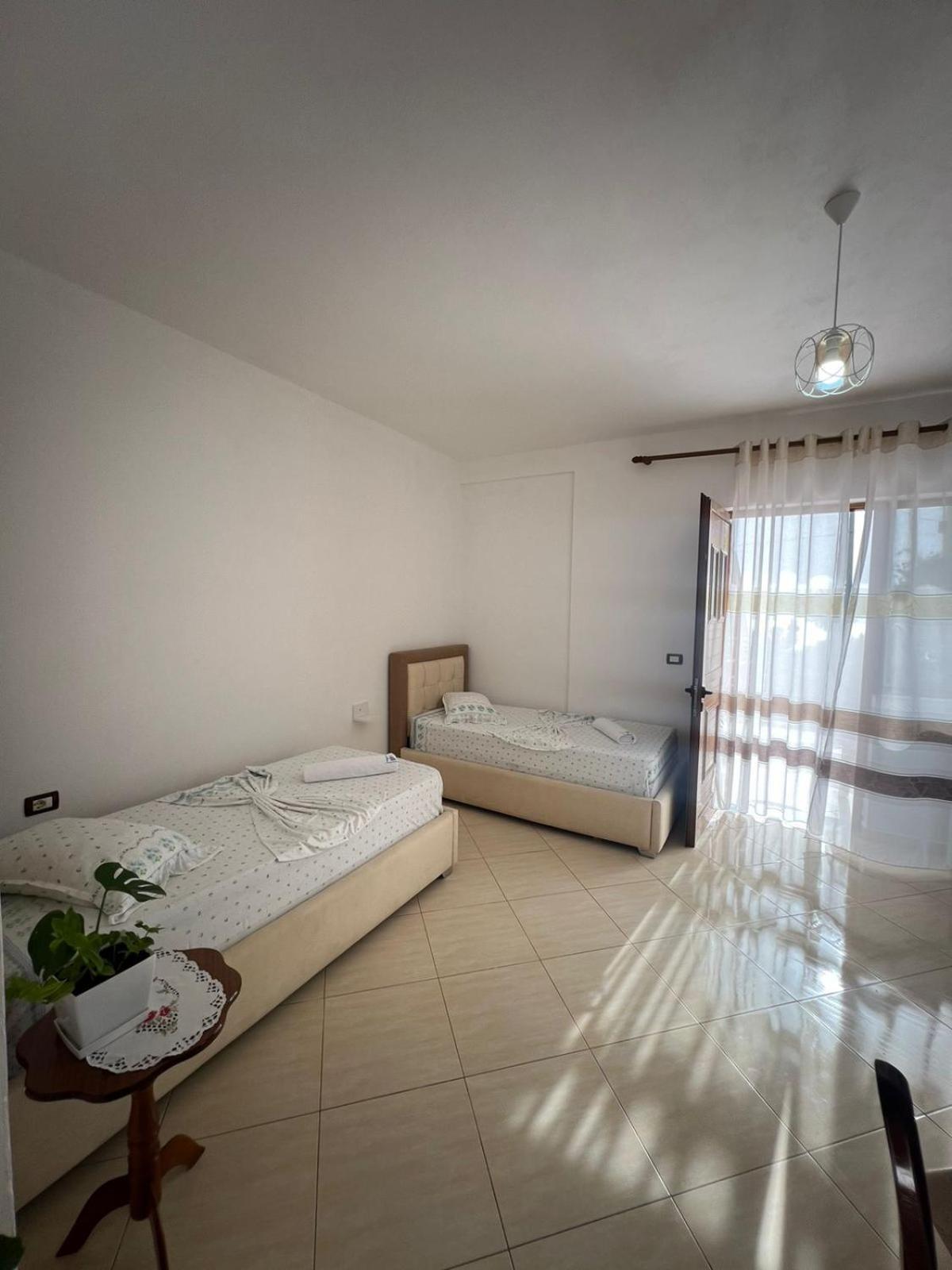 Teo Apartment Sarande Luaran gambar