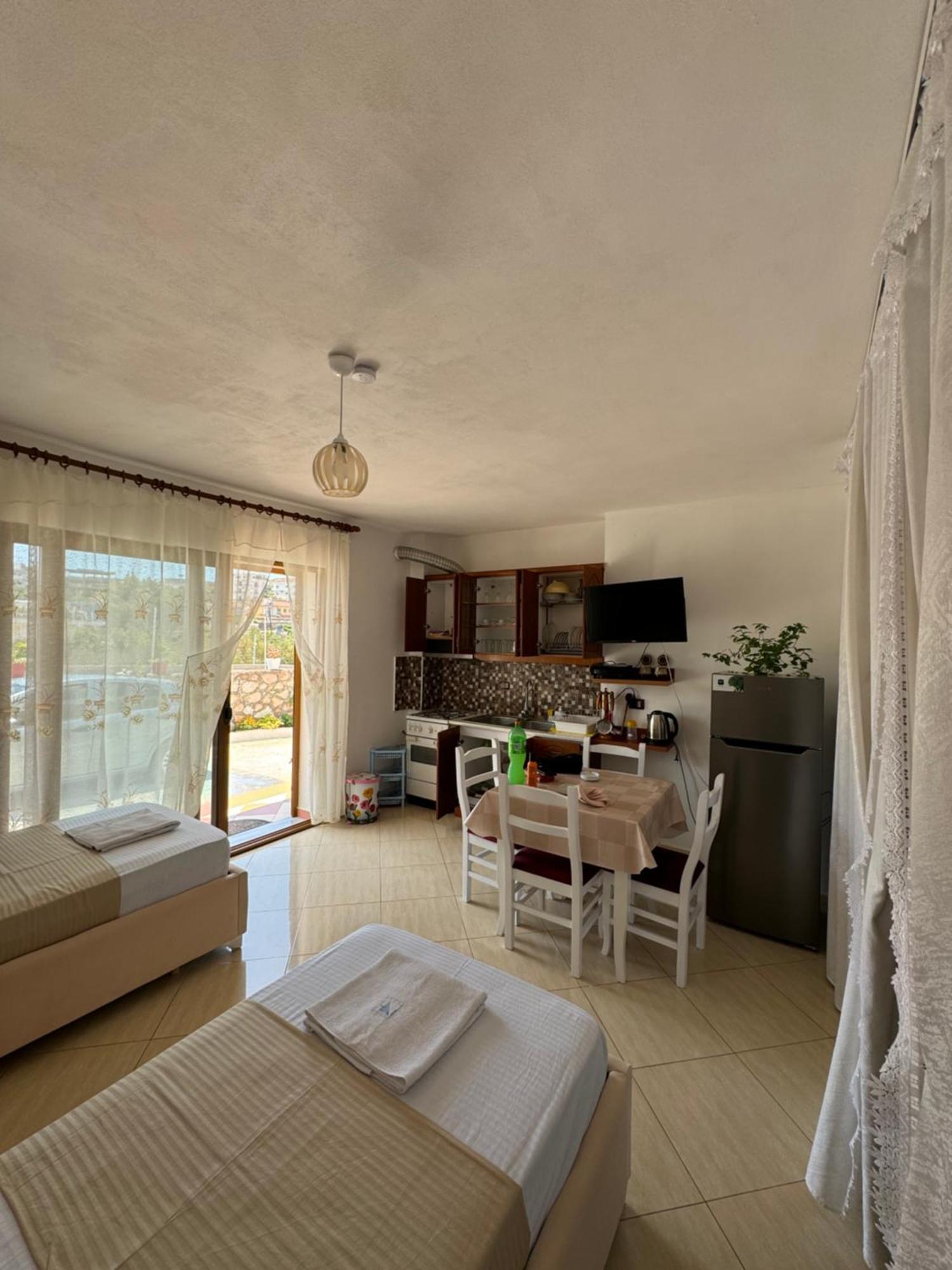 Teo Apartment Sarande Luaran gambar