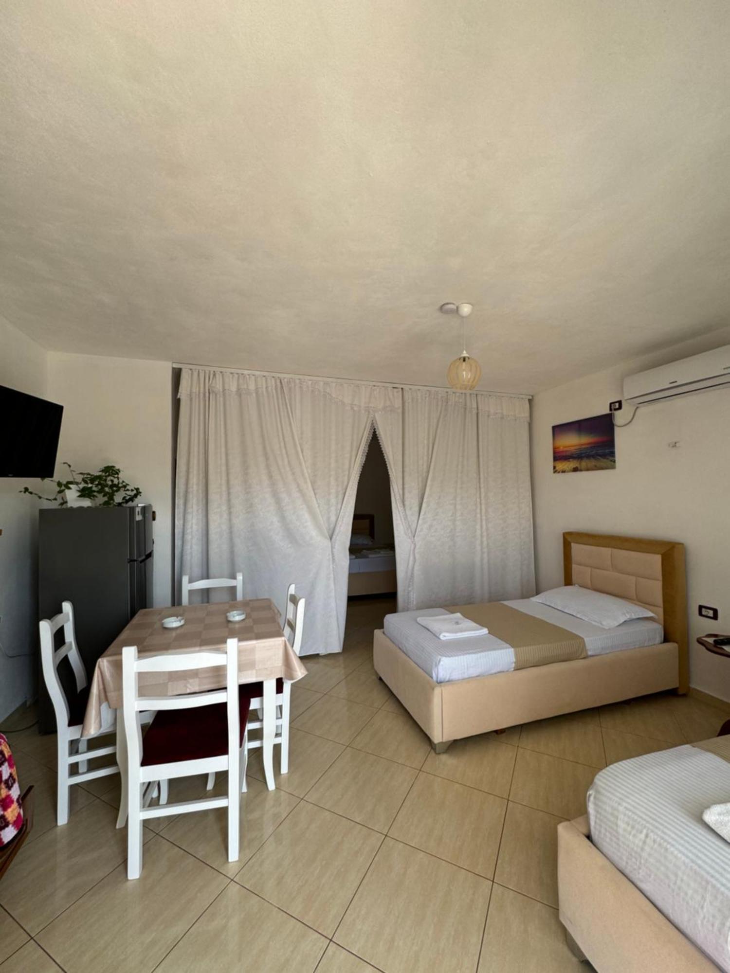 Teo Apartment Sarande Luaran gambar