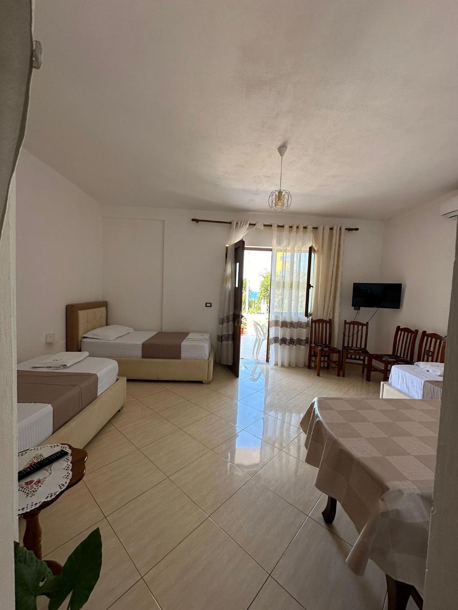 Teo Apartment Sarande Luaran gambar